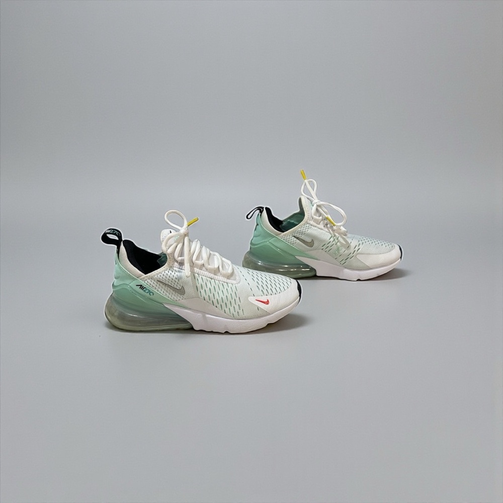 Nike Women's Air Max 270 White Mint Foam Size 8 - Picture 3 of 7